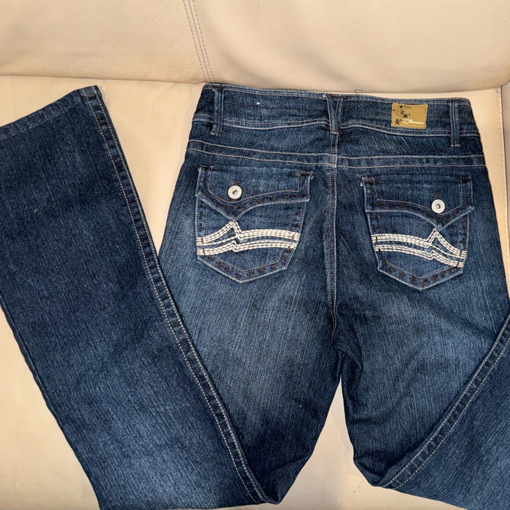 Z. Cavaricci 32” Dark Wash Denim Bootcut Jeans Size 8.